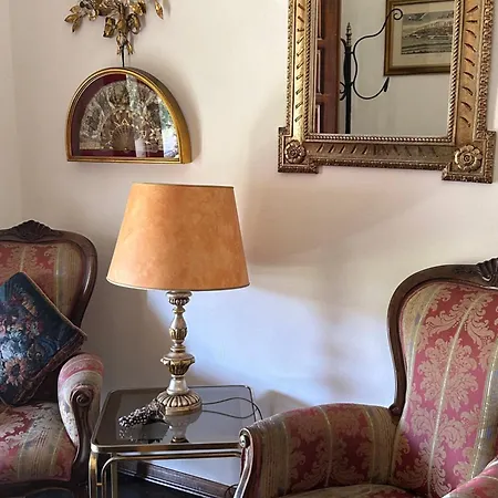 Apartment Primo Piano Liberty Indipendente A *