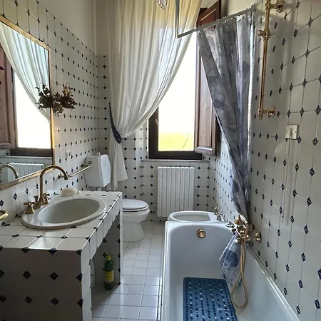 Apartment Primo Piano Liberty Indipendente A